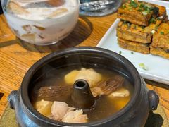 鲜松茸汽锅鸡-一坐一忘云南菜(三里屯店)