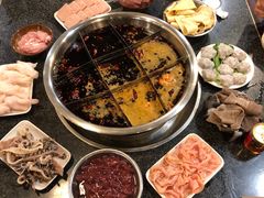 -邓莽子老火锅(中兴路总店)