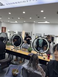 -藤野造型烫染·漂发