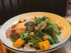 牛油果秋葵烧鸡沙拉-COMMUNE幻师(上邦百汇城店)