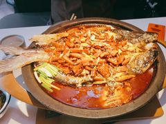 -鸣记脆皮烤鱼·海鲜烤鱼(三八广场店)
