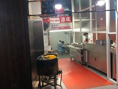 -金陵老丁家馄饨(新街口店)