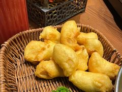 -老滇山寨•云南特色菜•地方菜•民族风情歌舞表演(金碧店)