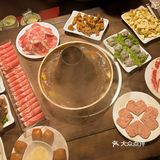 元宵节吃到人生铜锅火锅啦！[调皮][调皮]