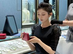 -王府井百货熙地港店