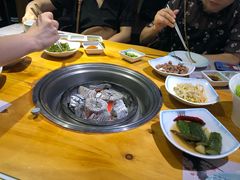 -唯成•韩国炭火烤肉 유성고기