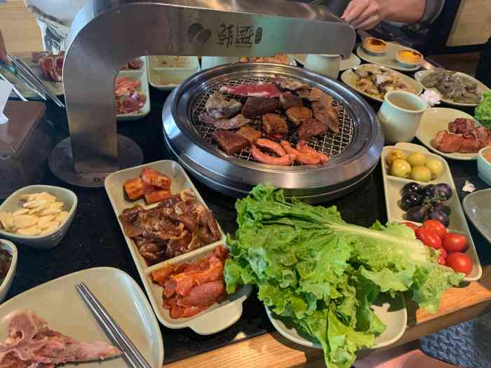 韩盛炭火烤肉自助料理(万达广场店)-"和闺蜜一起来的,一家不错的自助