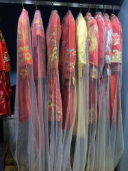 -觅白婚纱礼服馆