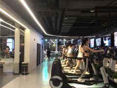-懒人Club健身(卓越时代广场店)