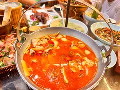 -老滇山寨•云南特色菜•地方菜•民族风情歌舞表演(金碧店)