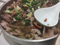 -犇逸·乐山跷脚牛肉·四川现炒(览海店)