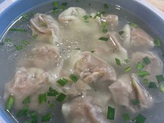 三鲜牛肉馄饨-老新隆牛肉锅贴(新街口店)