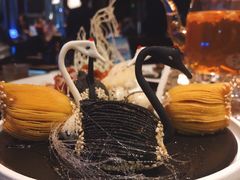 鸳鸯天鹅酥-三利音·东方司宴(外滩店)