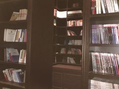 -钟书阁(松江泰晤士小镇店)