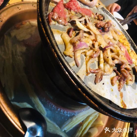 卖炭翁火锅烤肉店(龙泉店)