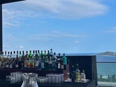 -瑰丽酒店·海吧·天际下午茶·现场DJ·天台酒吧