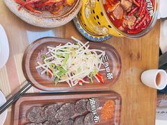 -隔壁老王·家常云南菜(花巷店)
