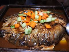 酱香烤鱼-探鱼·鲜青椒爽麻烤鱼(银泰城店)