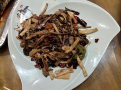 -小厨子私房菜·云南美食店