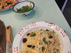 -鱼窝棚柴火铁锅炖(富山屯店)