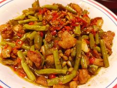 酸豆角炒鸡丁-侯师傅热炒店(印象城店)