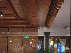 -八府香鸭·啫啫煲(华山路店)