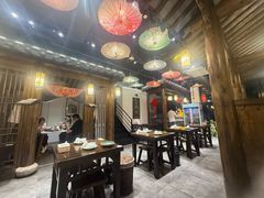 -聚汇三少·龙虾·中餐厅(莫邪路新天地店)