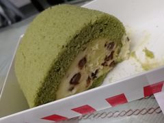 -红宝石·鲜奶小方·海派西点房(金杨店)