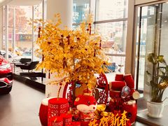 -上海星瀚奔驰4S店(长寿路店)