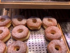 -巴黎贝甜(大宁国际商业广场店)