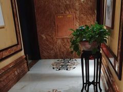 -皇宫大酒店
