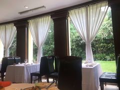 靠窗位-老洋房花园饭店(绍兴路店)