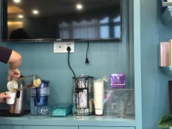 -静博士养生美容连锁