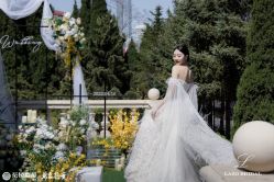 -花轿喜屋婚礼策划