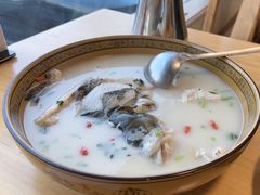 -美顺香食府鱼头老店(雪野湖店)