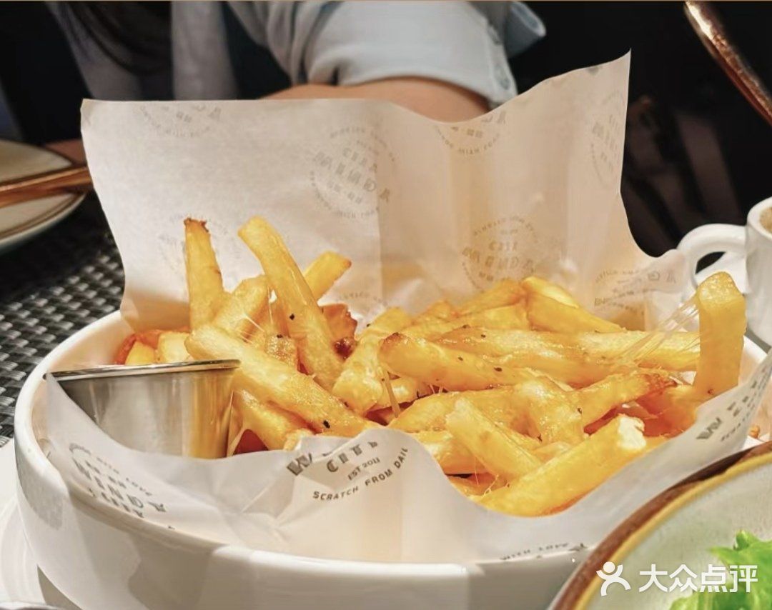 被风渡嘉荷西餐厅的环境服务及美食吸引了