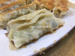 招牌锅贴-台北楚楚园馅饼粥(虹桥南丰城店)
