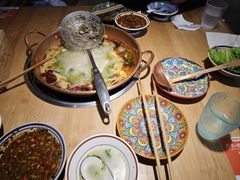 -洱火云南酸菜牛肉火锅(石景山当代商城店)