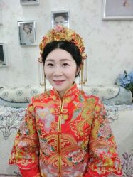 -红馆妆造(中央大街店)