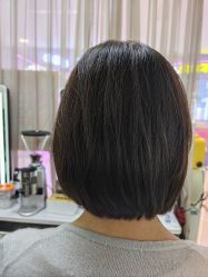 -UN·SAKA 右嗯造型