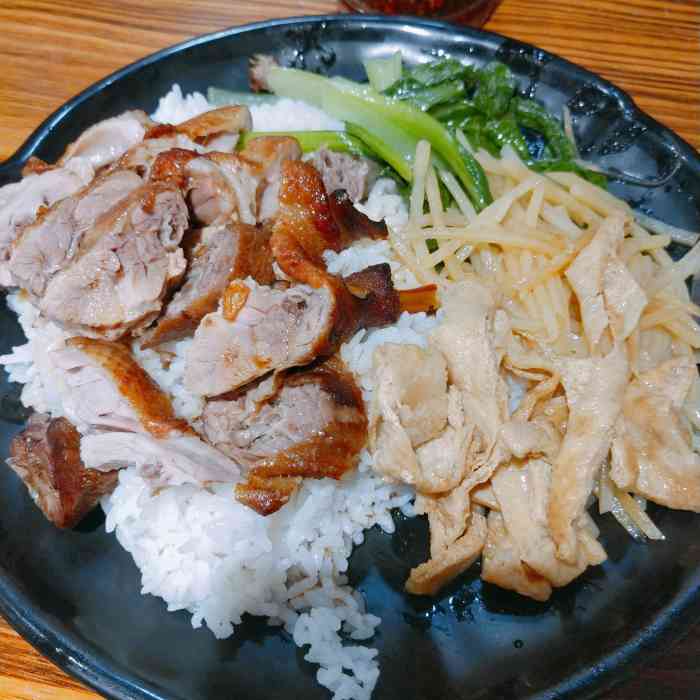 日日兴大碗卤鸭饭-"中午时间不够点的外卖,没能到店里去有点可.