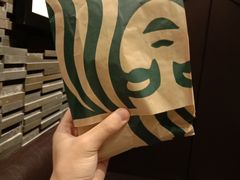 -星巴克臻选(南京金茂览秀城店)