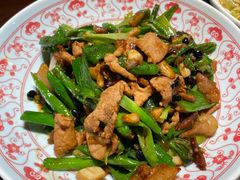 -丽华园·武汉地标楚菜餐厅(青山江滩店)