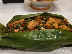 蕉叶包烧豆腐-滇越乘象云南餐厅(豆各庄店)