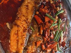 -鸣记脆皮烤鱼·海鲜烤鱼(三八广场店)