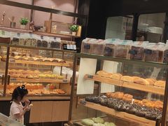 面包甜点陈列柜-Bread Talk 面包新语(荟聚店)
