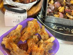 -老东镇啤酒屋海鲜加工·蒸汽海鲜·海鲜烧烤(台东店)