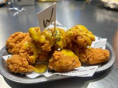 -W COLLECTIVE  DESSERT SHOP