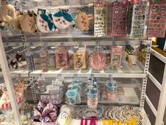 -万谷(BOM嘻番里店)