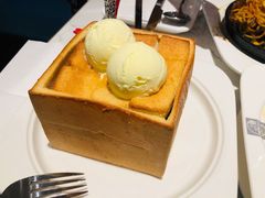 珍宝蜂蜜厚多士-曼玉餐厅(中原万达店)